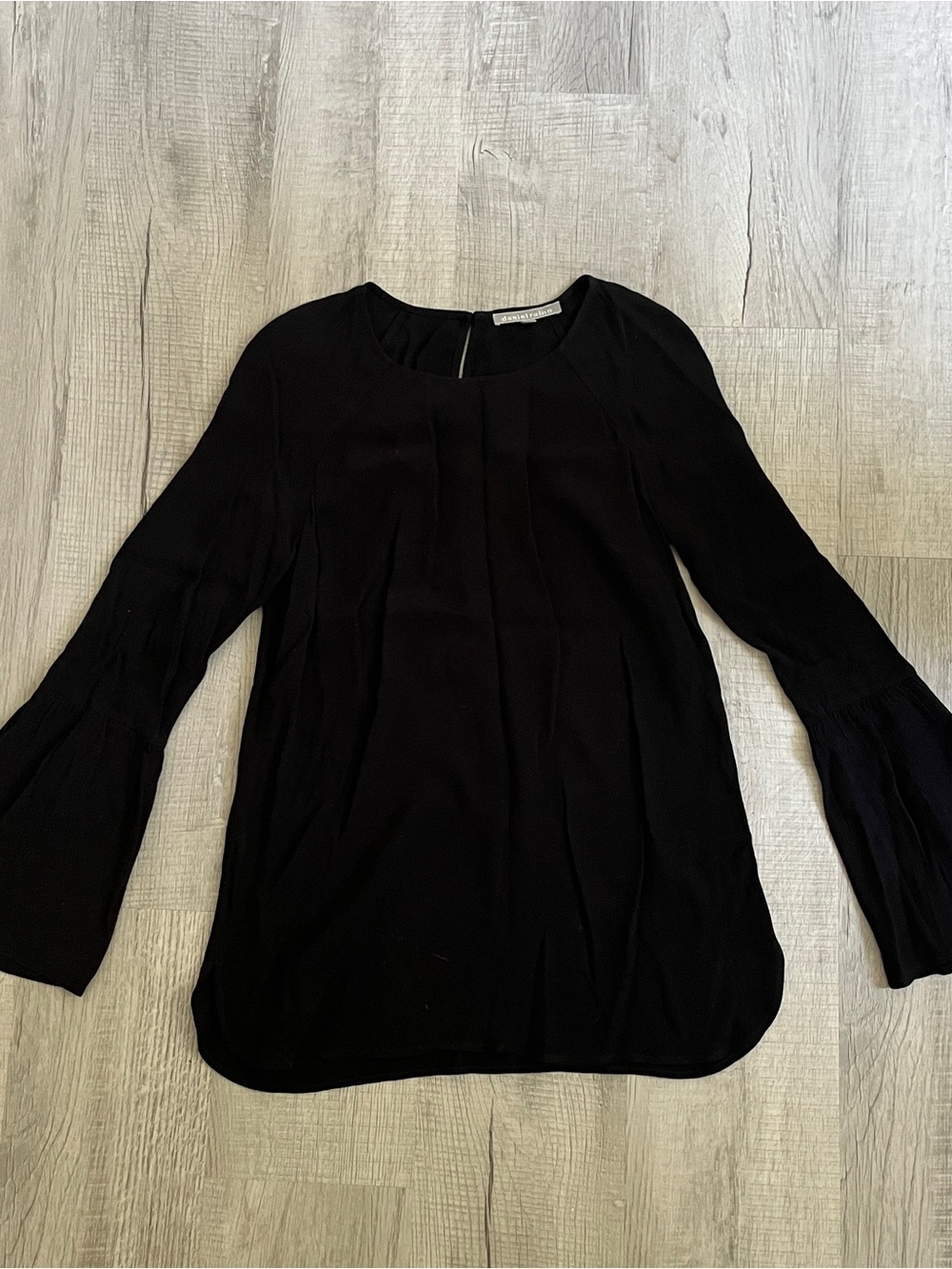 Daniel Rainn black blouse bell sleeves long tunic style size small like new - Picture 5 of 6
